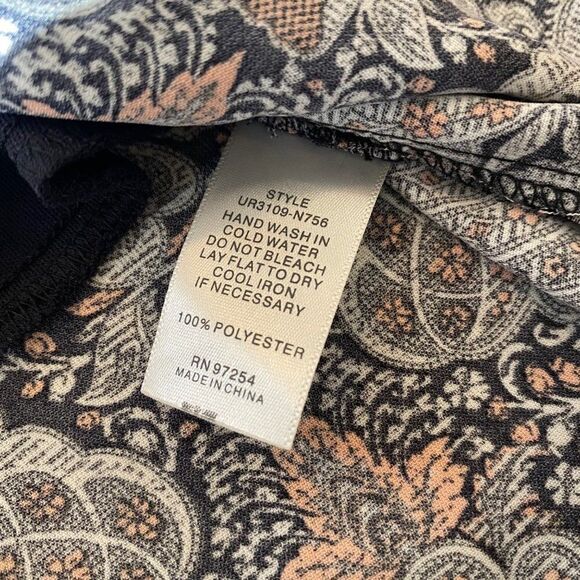 One Clothing grey patterned long sleeve romper size medium - Picture 3 of 6